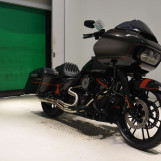 Мотоцикл HD ROAD GLIDE FLTRXSE1923 CVO з пробігом 8421 km з пробігом 8421 km