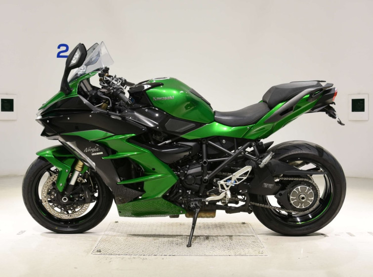 Мотоцикл Kawasaki NINJA H2 SX с пробегом 20514 km с пробегом 20514 km