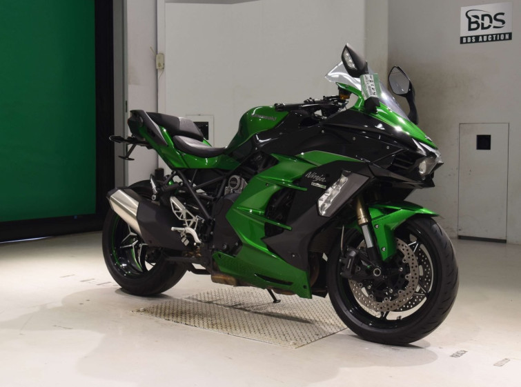 Мотоцикл Kawasaki NINJA H2 SX с пробегом 20514 km с пробегом 20514 km