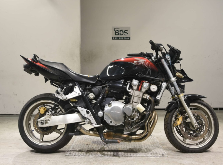 Мотоцикл Honda CB1300SF BOLDOR
