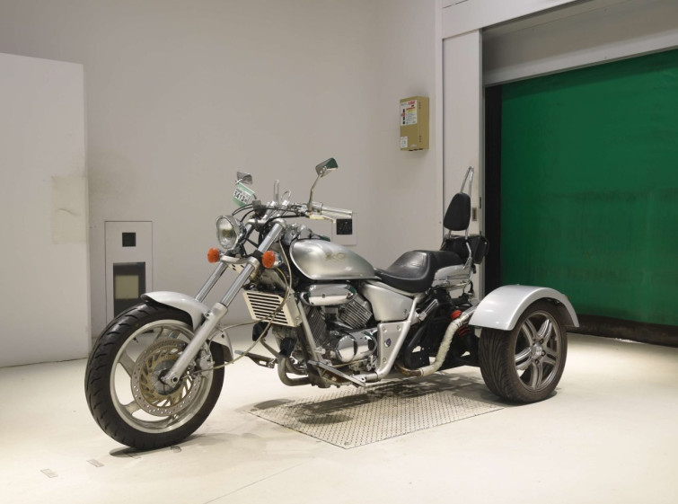 Мотоцикл Honda MAGNA250 с пробегом 14811 km с пробегом 14811 km