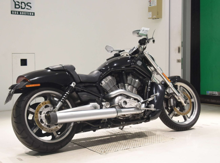 Мотоцикл HD V-ROD MUSCLE VRSCF1250 з пробігом 24548 km з пробігом 24548 km