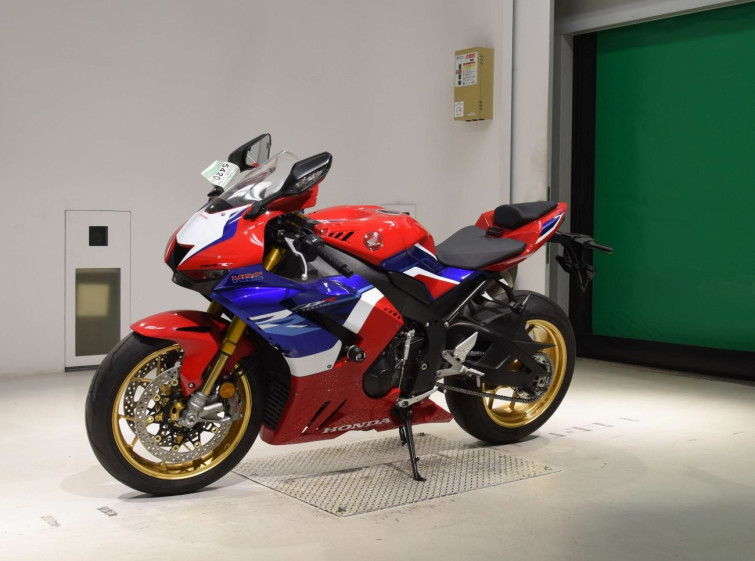 Мотоцикл Honda CBR1000RR SP с пробегом 6350 km с пробегом 6350 km