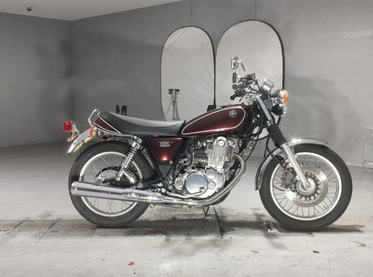 Мотоцикл Yamaha SR400 з пробігом 8000 km