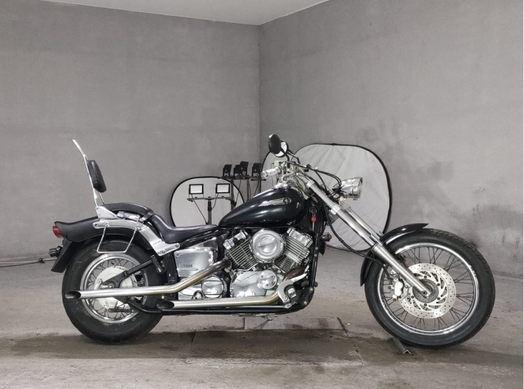Мотоцикл Yamaha DRAGSTAR XVS400