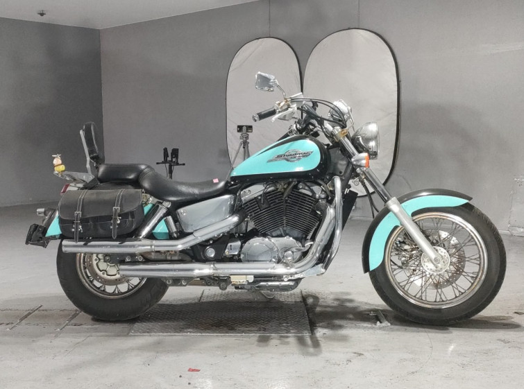 Мотоцикл Honda SHADOW1100 CLASSIC SIDECAR с пробегом 65125 km