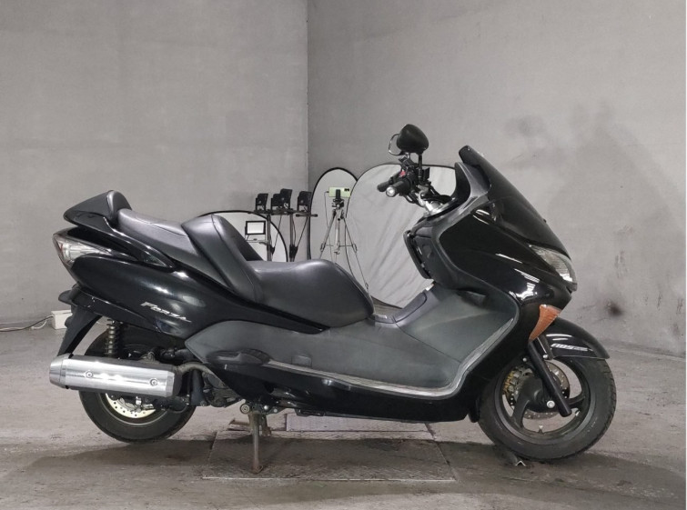 Мотоцикл Honda FORZA Z