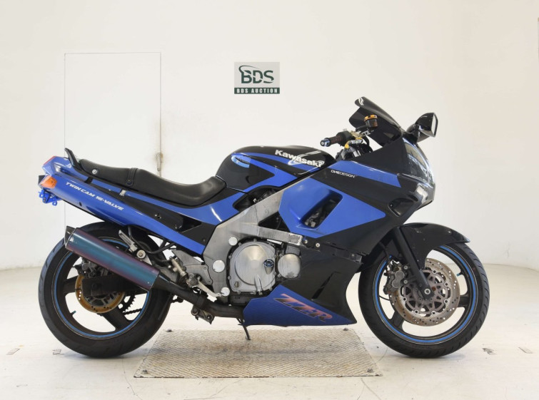 Мотоцикл Kawasaki ZZ-R400 с пробегом 29168 km