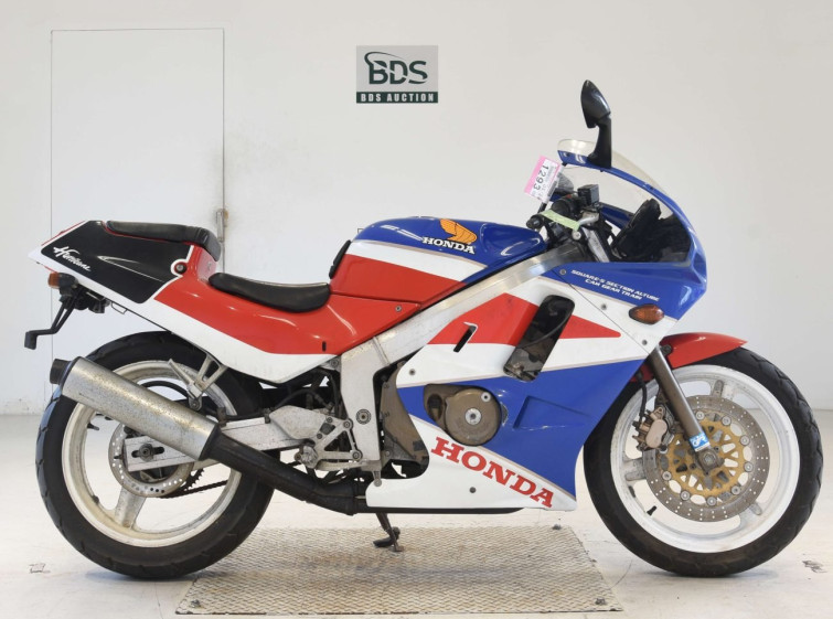 Мотоцикл Honda CBR250R с пробегом 9623 km