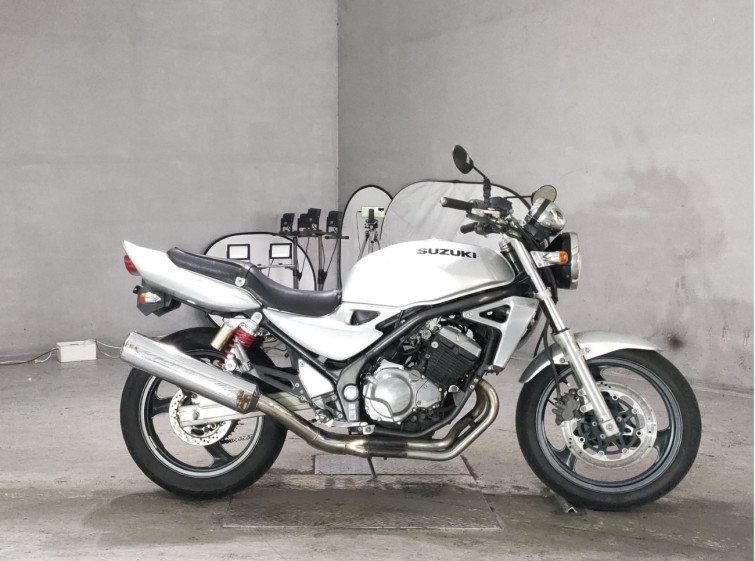 Мотоцикл Suzuki GSX250FX з пробігом 61673 km