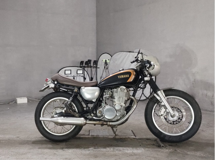 Мотоцикл Yamaha SR400 з пробігом 17058 km