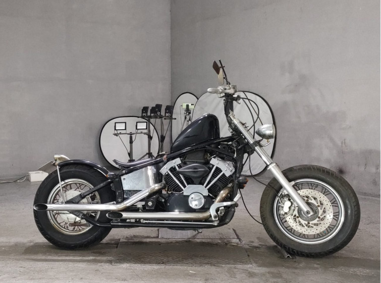 Мотоцикл Yamaha DRAGSTAR XVS400 CLASSIC с пробегом 4282 km