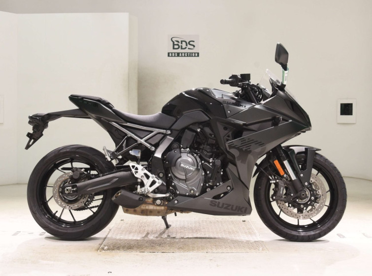 Мотоцикл Suzuki GSX-8R с пробегом 21500 km