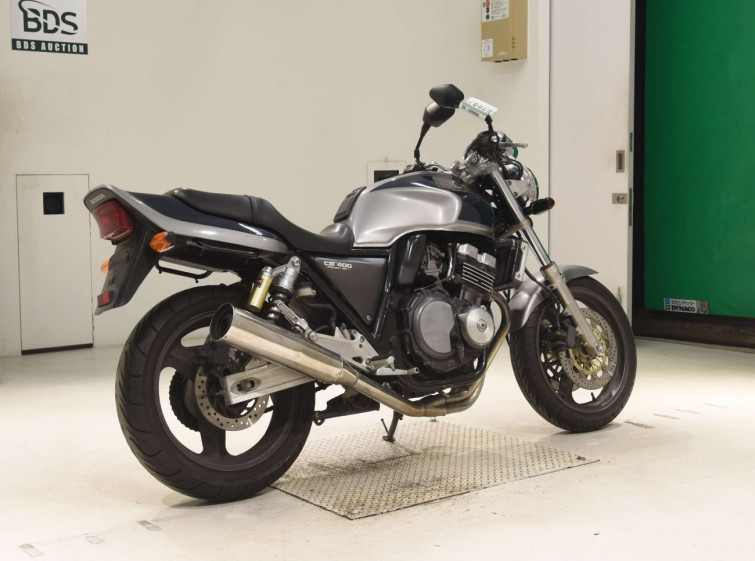 Мотоцикл Honda CB400SF з пробігом 28674 km з пробігом 28674 km