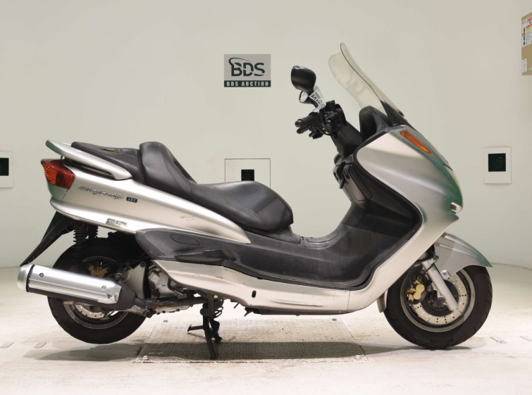 Мотоцикл Yamaha MAJESTY 250A с пробегом 18695 km