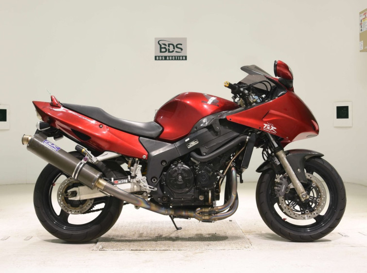 Мотоцикл Honda CBR1100XX BLACKBIRD з пробігом 33131 km