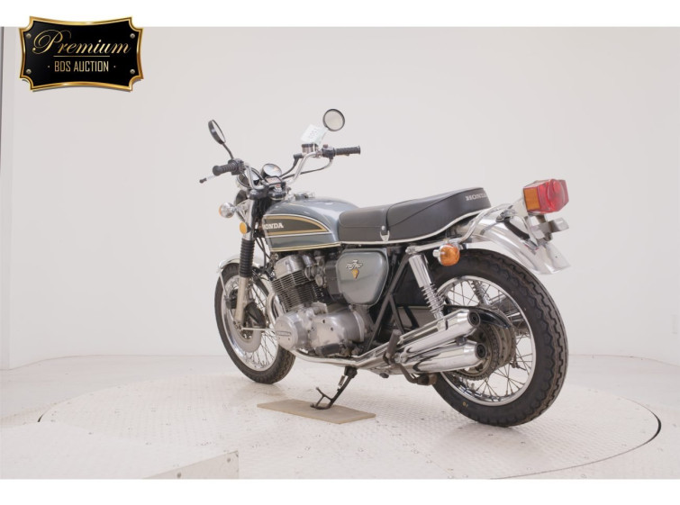 Мотоцикл Honda CB750 з пробігом 6890 km з пробігом 6890 km