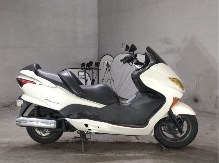 Мотоцикл Honda FORZA Z
