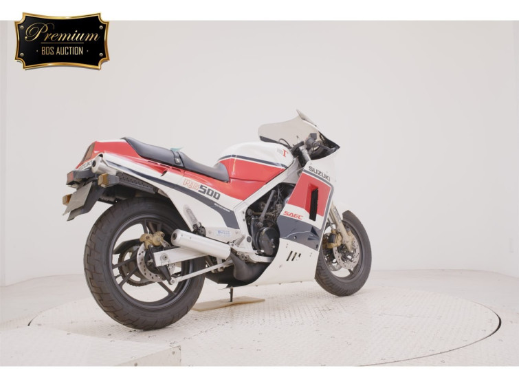 Мотоцикл Suzuki RG500 GAMMA с пробегом 3 km с пробегом 3 km