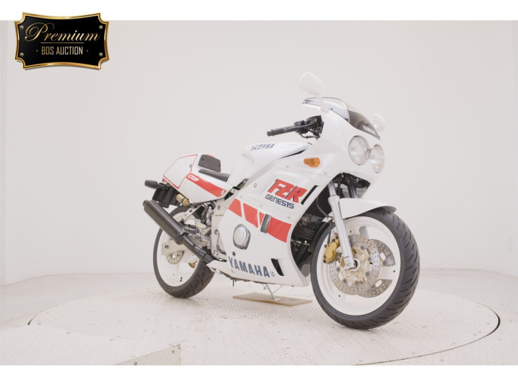 Мотоцикл Yamaha FZR400RR с пробегом 6229 km с пробегом 6229 km