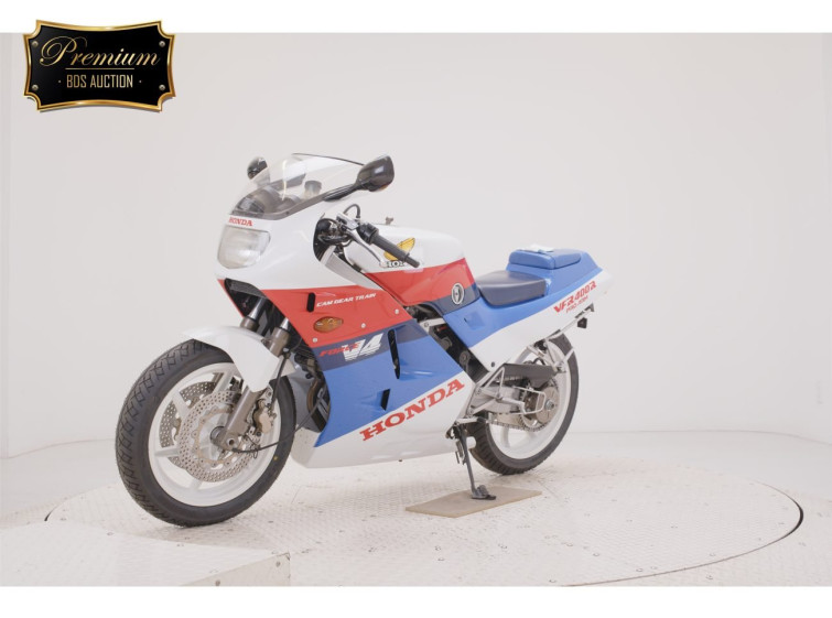 Мотоцикл Honda VFR400R з пробігом 21521 km з пробігом 21521 km