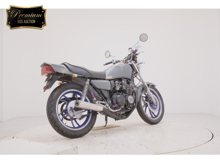 Мотоцикл Yamaha XJ400 с пробегом 89254 km с пробегом 89254 km