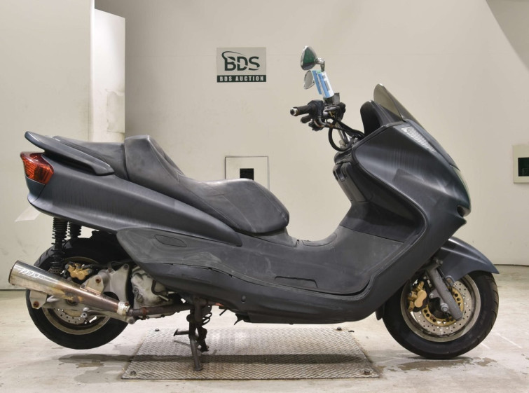 Мотоцикл Yamaha MAJESTY 250C