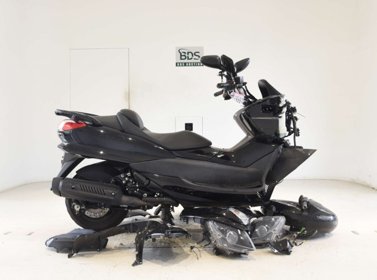 Мотоцикл Yamaha MAJESTY 250