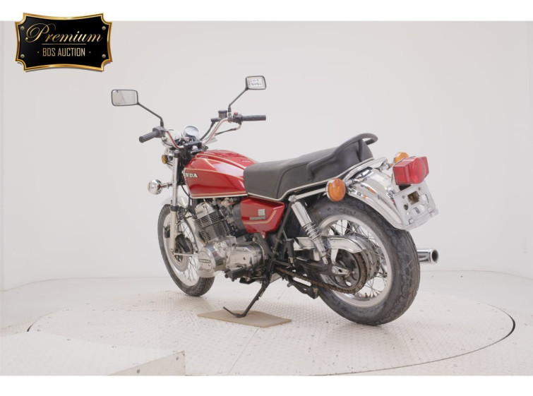 Мотоцикл Honda CB750 EARA з пробігом 2599 km з пробігом 2599 km