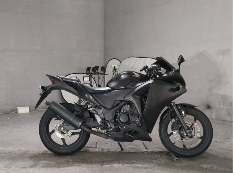 Мотоцикл Honda CBR250R з пробігом 22655 km