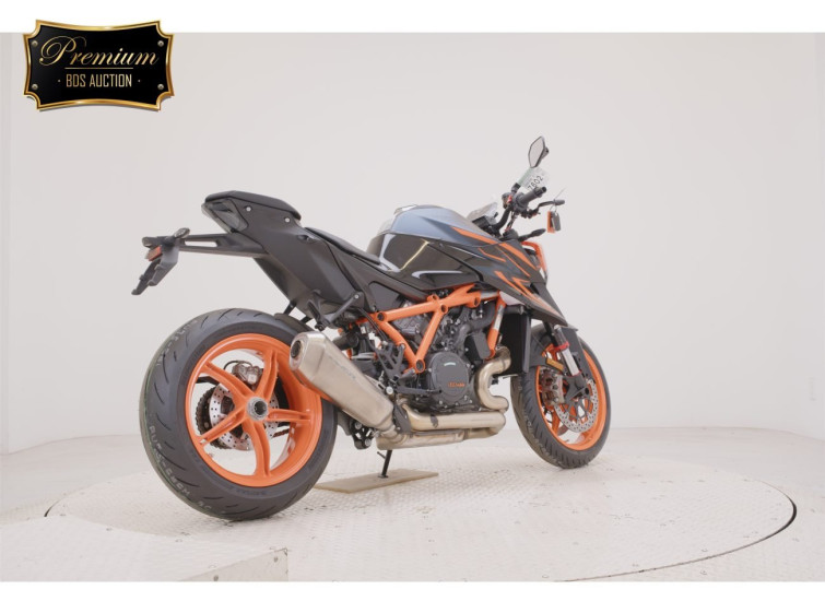 Мотоцикл KTM 1290 SUPERDUKE R з пробігом 1 km з пробігом 1 km