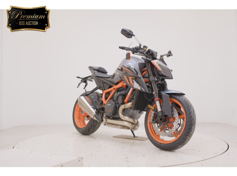 Мотоцикл KTM 1290 SUPERDUKE R з пробігом 1 km з пробігом 1 km