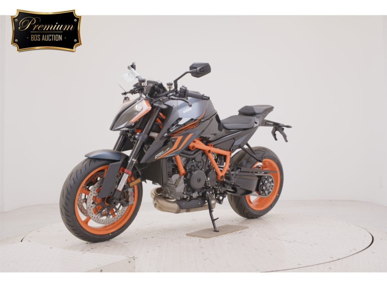 Мотоцикл KTM 1290 SUPERDUKE R з пробігом 1 km з пробігом 1 km