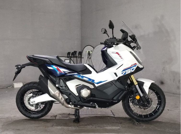 Мотоцикл Honda X-ADV750 с пробегом 3 km