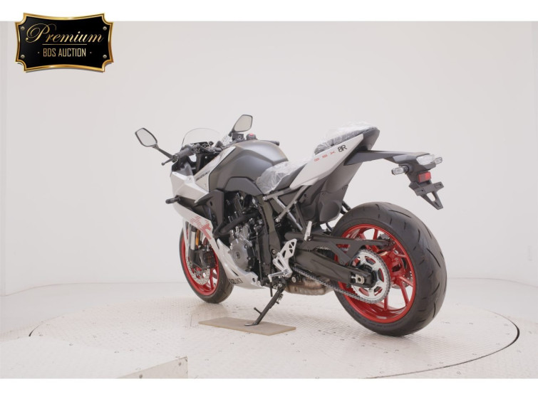 Мотоцикл Suzuki с пробегом 1 km с пробегом 1 km