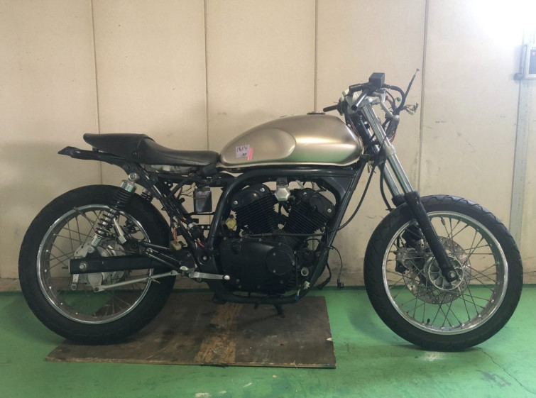 Мотоцикл Yamaha SRV250