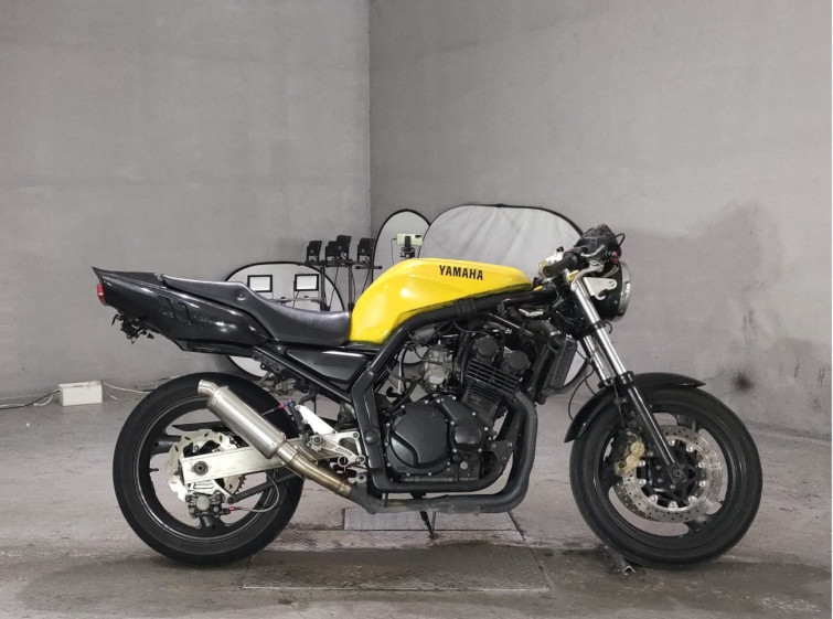 Мотоцикл Yamaha FZ400 с пробегом 40700 km