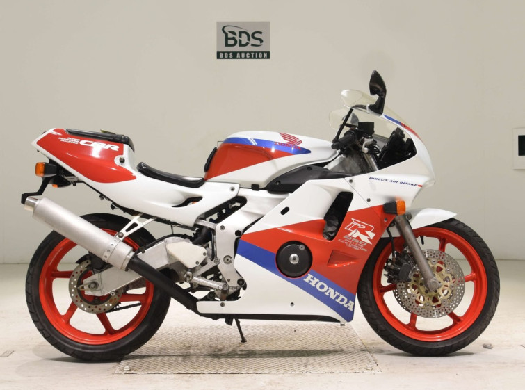 Мотоцикл Honda CBR250RR с пробегом 2770 km