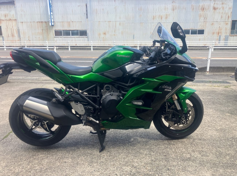 Мотоцикл Kawasaki NINJA H2 SX с пробегом 12944 km