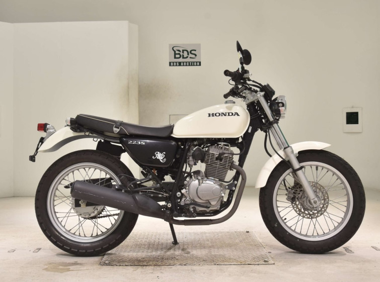 Мотоцикл Honda CB223S с пробегом 5666 km