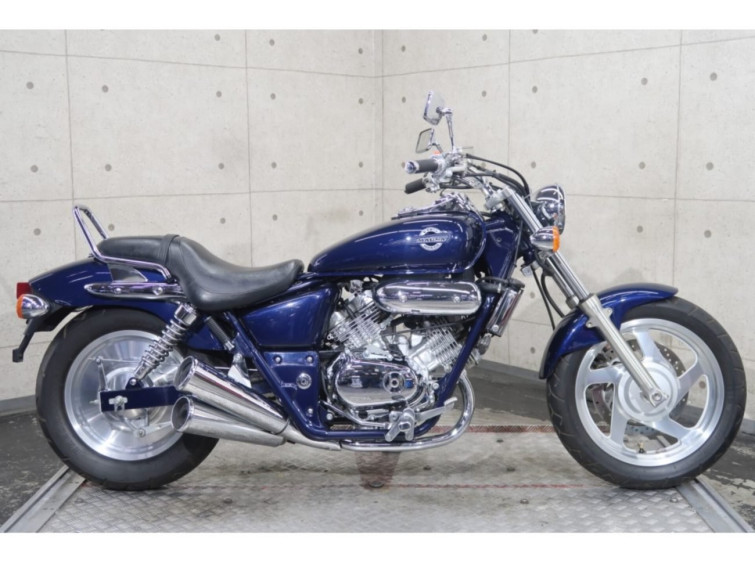 Мотоцикл Honda MAGNA250 з пробігом 2685 km