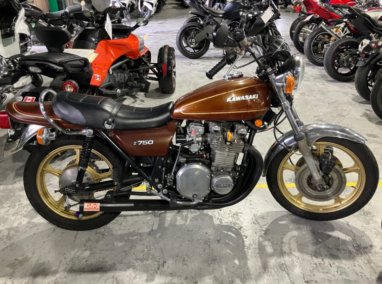 Мотоцикл Kawasaki Z750 FOUR з пробігом 77011 km