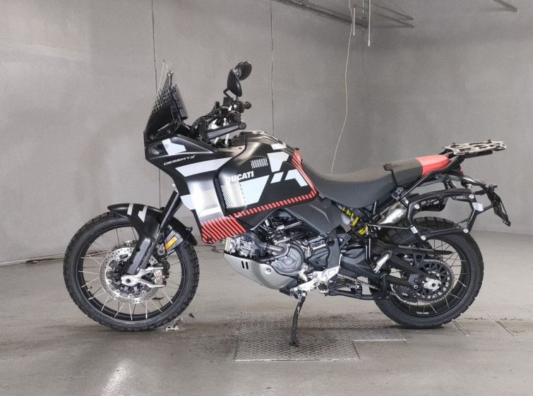 Мотоцикл Ducati DESERT X с пробегом 1872 km с пробегом 1872 km