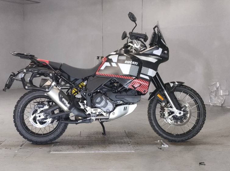 Мотоцикл Ducati DESERT X с пробегом 1872 km с пробегом 1872 km