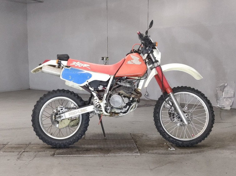 Мотоцикл Honda XR250 з пробігом 7160 km з пробігом 7160 km
