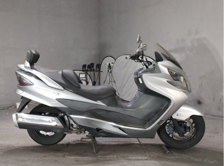 Мотоцикл Suzuki SKYWEAVE 250SS с пробегом 32624 km