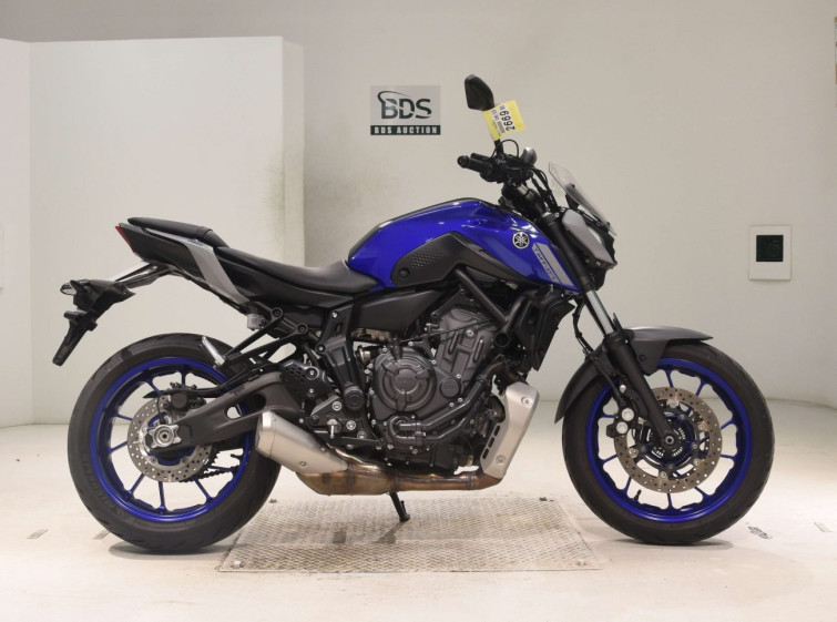 Мотоцикл Yamaha MT-07 с пробегом 10735 km