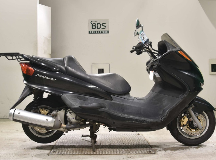 Мотоцикл Yamaha MAJESTY 250C