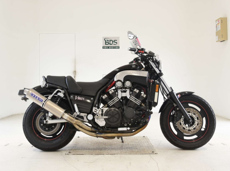 Мотоцикл Yamaha V-MAX1200 с пробегом 18531 km