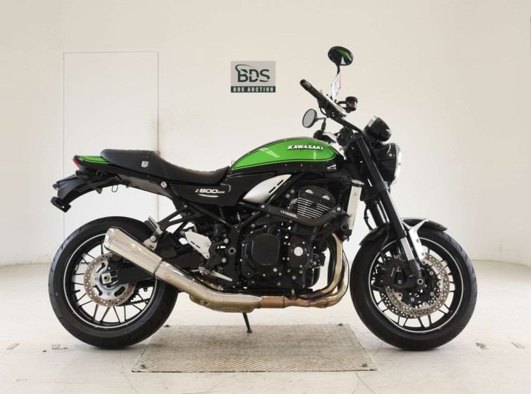 Мотоцикл Kawasaki Z900RS з пробігом 3102 km